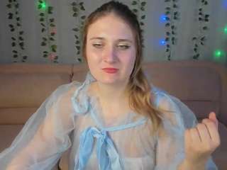 Sexy miaxmiss on Camsoda Live Now!