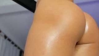 Sexy sara-evans03 on Camsoda Live Now!