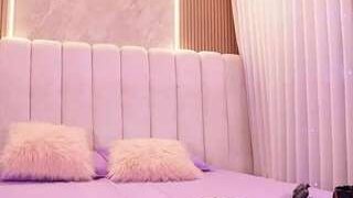 Spicy mssbombom on Camsoda Live Now!