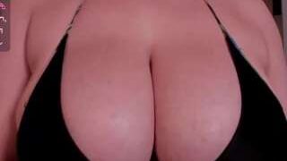 🔥 Hot anyi-sweet-tits on Camsoda Live Now!