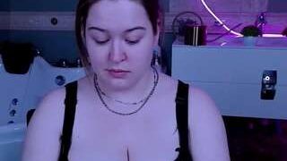 🔥 Hot helenhartt on Camsoda Live Now!