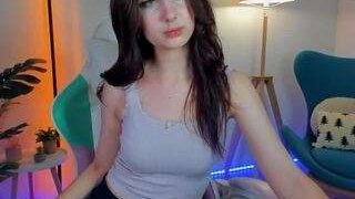 🔥 Spicy kira-moonnn on Camsoda Live Now!