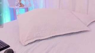 Hot manyaa1 on Camsoda Live Now!